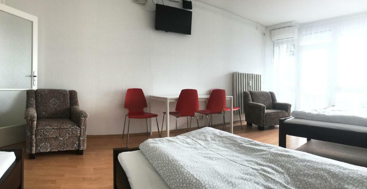Szelestey Utcai Apartman سزومباثيلي المظهر الخارجي الصورة