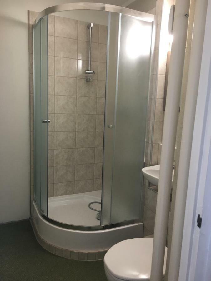 Szelestey Utcai Apartman سزومباثيلي المظهر الخارجي الصورة