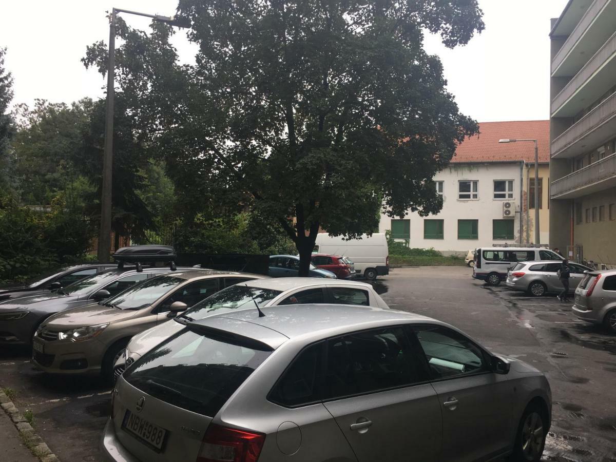 Szelestey Utcai Apartman سزومباثيلي المظهر الخارجي الصورة